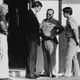 Police outside the Scottsdale, Arizona apartment where Bob Crane’s body was discovered, 1978. (Photo: Bettmann Collection/Getty Images)